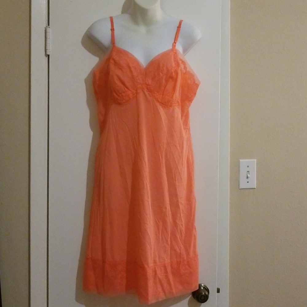 Vanity Fair Nightgown 🤩